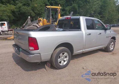 2017 Ram 1500 Slt 4X4 6'4 Box z USA, uszkodzony, nr VIN 1C6RR7GT3HS544716